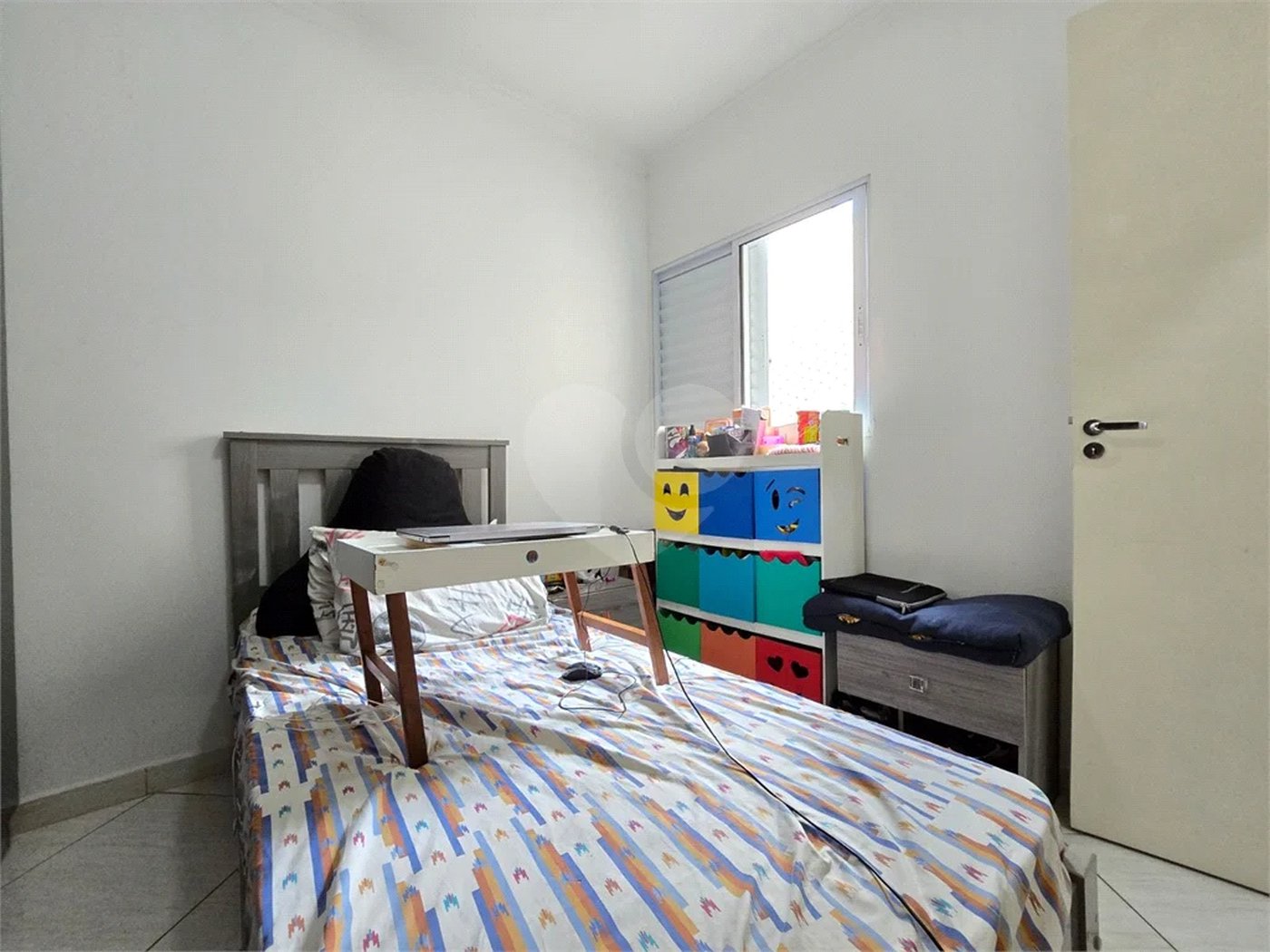 Casa à venda com 3 quartos, sendo 1 suíte, no condomínio Rafaela I, São Paulo - SP