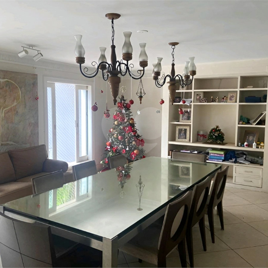 Casa à venda com 6 quartos, sendo 3 suítes, em Jardim Guedala, São Paulo, SP