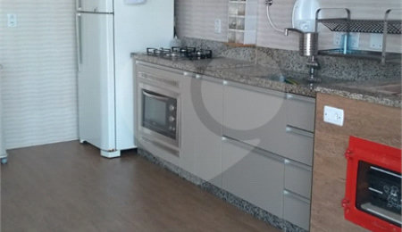 Sobrado à venda com 5 quartos, sendo 3 suítes,  em Vila Albertina, São Paulo, SP