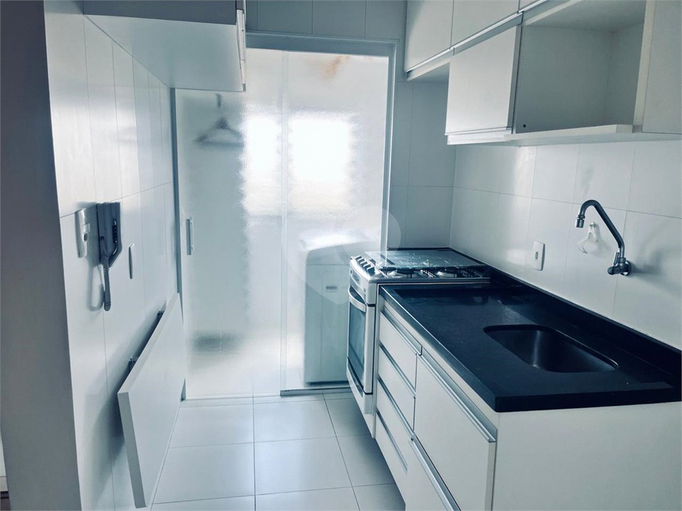 Apartamento à venda com 2 quartos em Parque Maria Domitila, São Paulo, SP