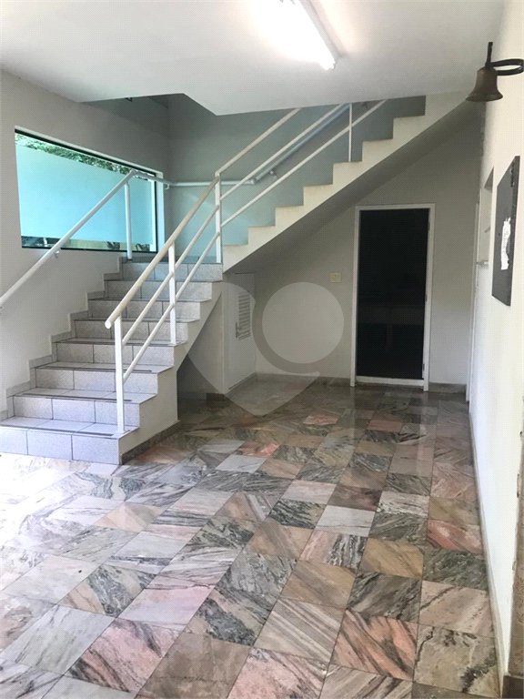 Prédio para alugar em Campestre, Santo André, SP