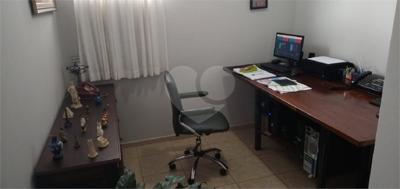 Sobrado à venda com 3 quartos, sendo 1 suíte,  em Retiro das Fontes, Atibaia, SP