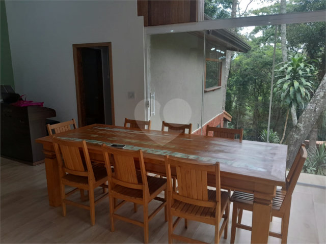 Casa à venda com 3 quartos no condomínio Sausalito, Mairiporã - SP