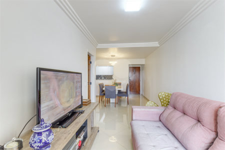 Apartamento à venda com 3 quartos, sendo 1 suíte, em Alto da Boa Vista, São Paulo, SP