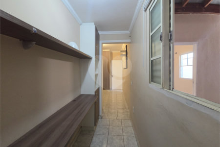 Casa à venda com 3 quartos, sendo 1 suíte, no condomínio Parque das Árvores, Sorocaba - SP