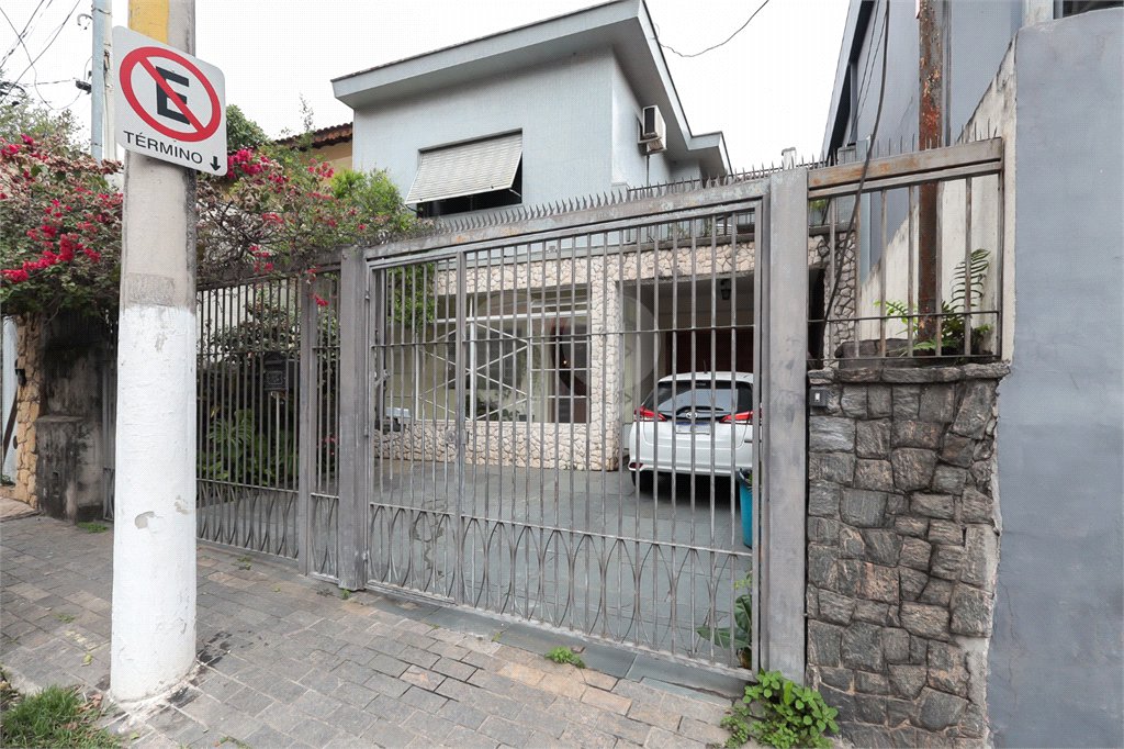 Sobrado à venda com 3 quartos em Chácara Santo Antônio, São Paulo, SP