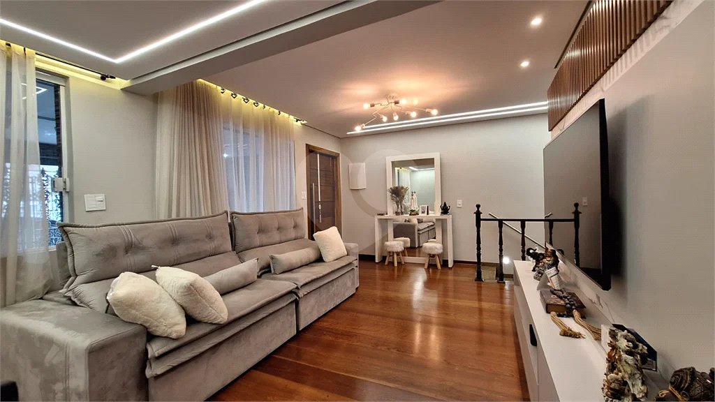 Casa à venda com 3 quartos, sendo 2 suítes, em Vila Medeiros, São Paulo, SP