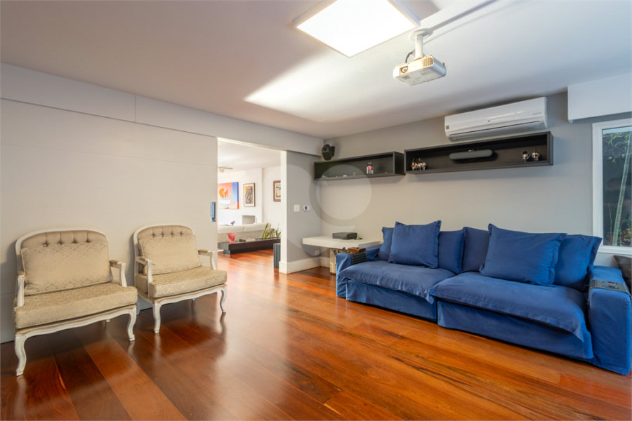 Casa à venda com 4 suítes em Jardim Guedala, São Paulo, SP