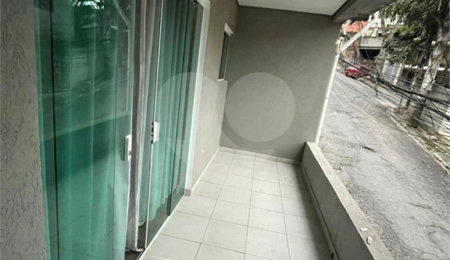 Sobrado à venda com 3 quartos, sendo 1 suíte,  em Tremembé, São Paulo, SP