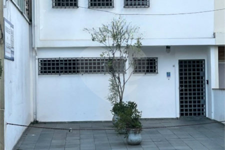 Sobrado à venda ou para alugar com 2 suítes em Itaim Bibi, São Paulo, SP