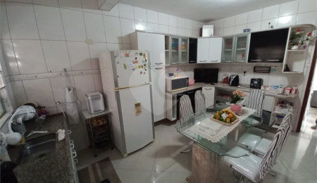Casa Térrea à venda com 3 quartos em Jardim das Palmas, São Paulo, SP