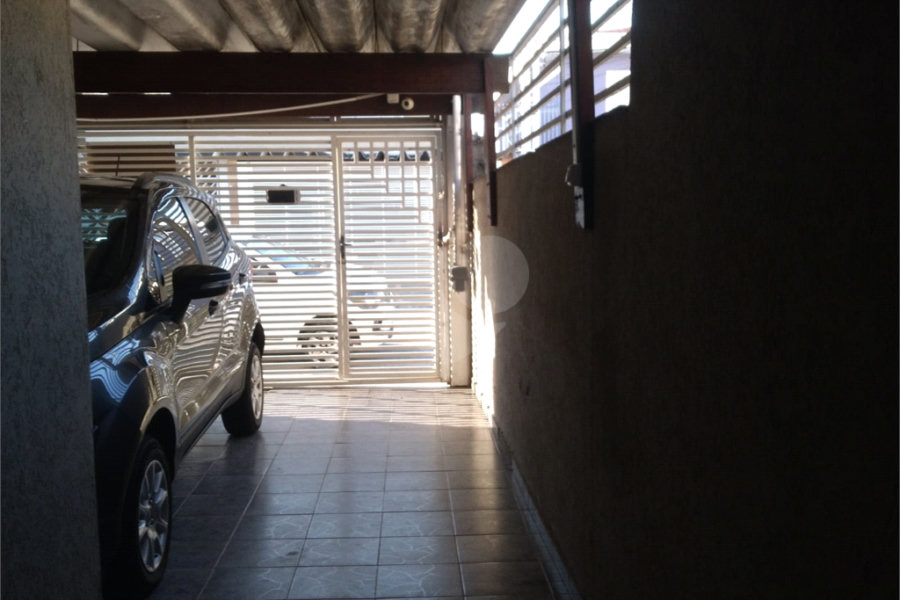 Sobrado à venda com 6 quartos, sendo 1 suíte, em Vila Sabrina, São Paulo, SP