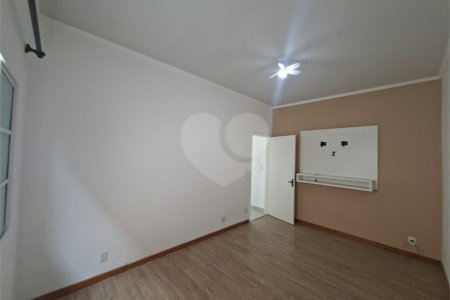 Casa à venda ou para alugar com 3 quartos, sendo 1 suíte, em Vila Aparecida, Itapetininga, SP