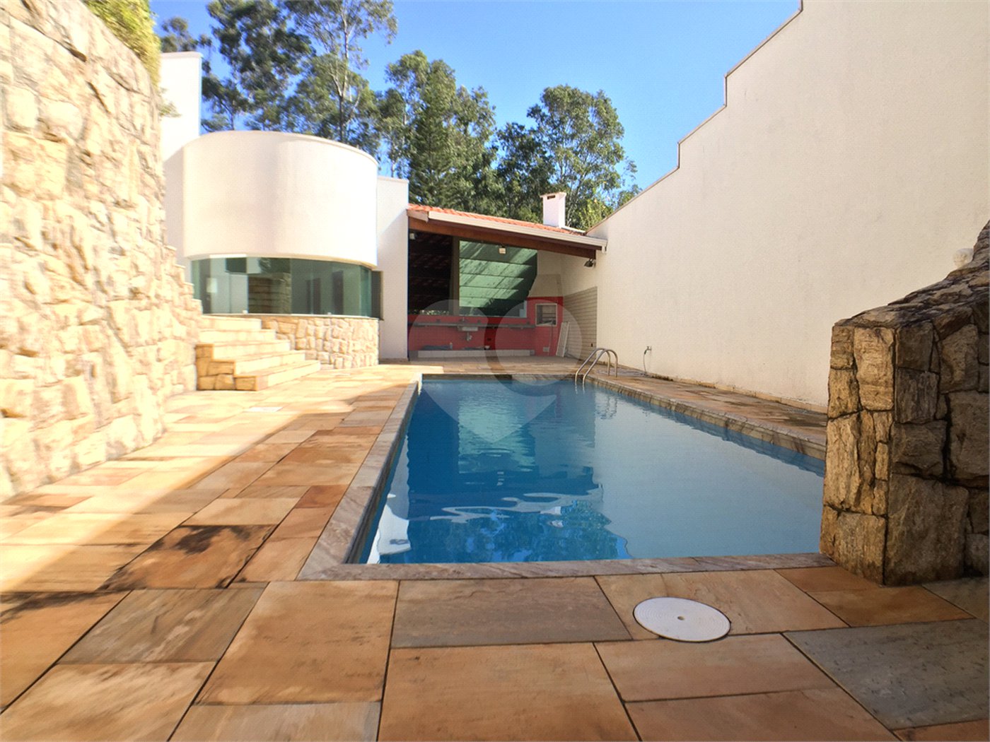 Casa à venda com 4 suítes no condomínio Estância Marambaia, Vinhedo - SP