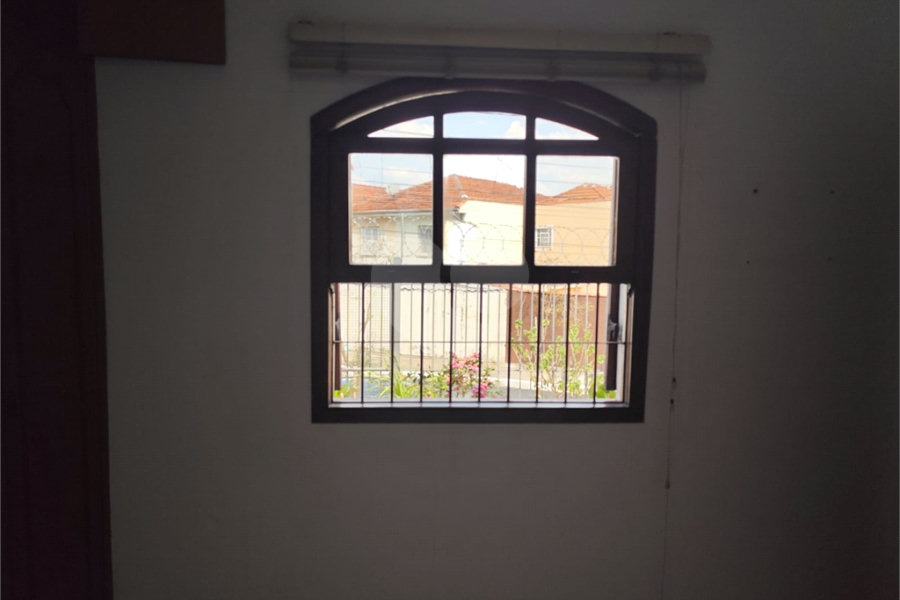 Sobrado à venda com 2 quartos em Vila Nivi, São Paulo, SP