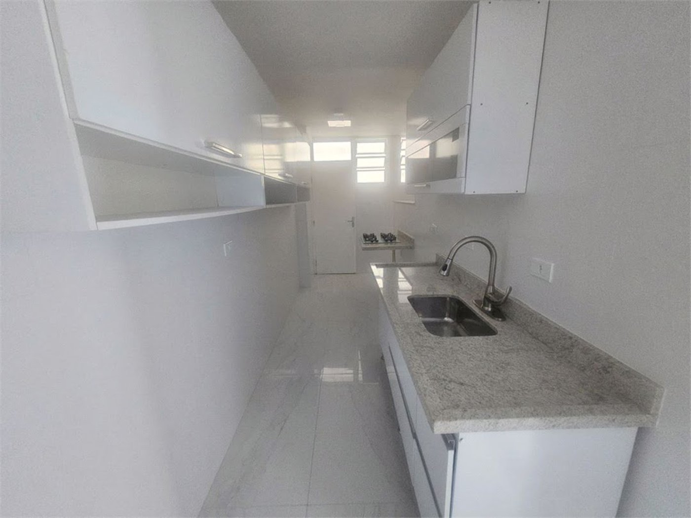 Apartamento com 2 dormitórios à venda, 47 m² por R$ 915.000,00 - Aparecida - Santos/SP