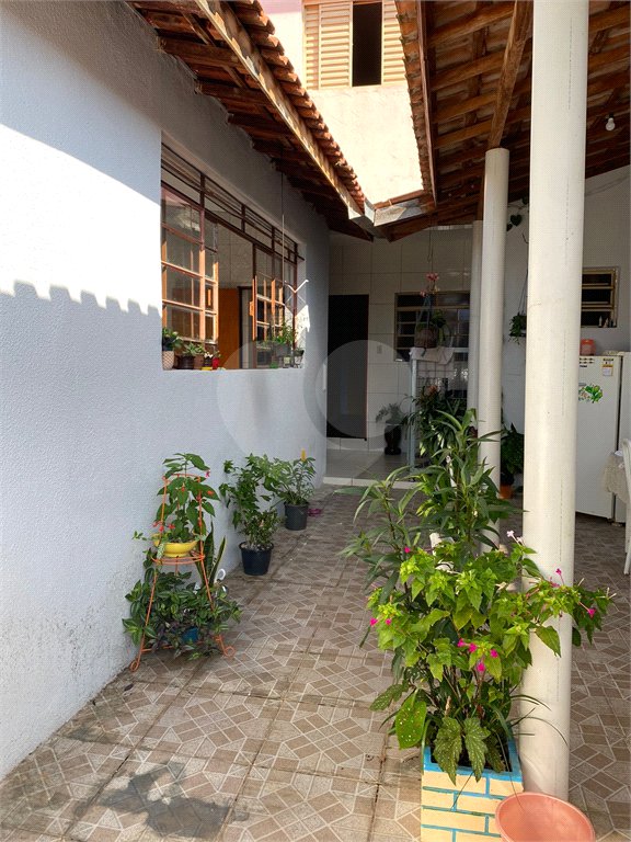 Casa à venda com 2 quartos, sendo 1 suíte, no Centro, Araçoiaba da Serra, SP