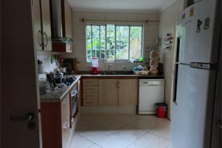 Sobrado à venda ou para alugar com 4 suítes em Butantã, São Paulo, SP