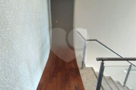 Casa à venda com 5 quartos, sendo 4 suítes,  em Parque dos Príncipes, São Paulo, SP
