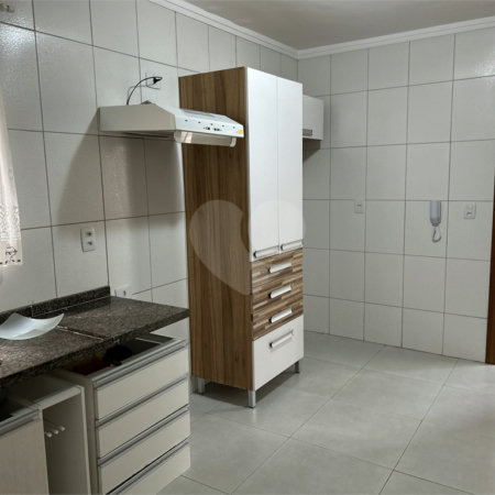 Apartamento à venda com 3 quartos, sendo 1 suíte,  em Vila Lavínia, Mogi das Cruzes, SP