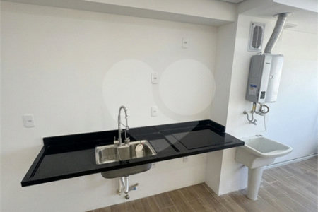 Apartamento à venda com 3 quartos, sendo 1 suíte, em Vila Cruz das Almas, São Paulo, SP
