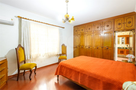 Casa à venda com 5 quartos, sendo 3 suítes, em Lapa, São Paulo, SP