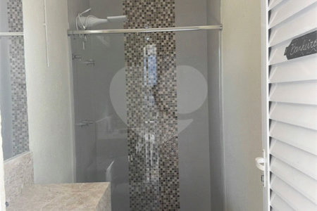 Casa à venda com 3 suítes no condomínio Aruã, Mogi das Cruzes - SP