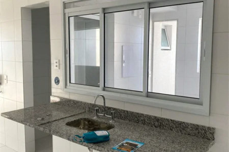 Apartamento à venda com 3 suítes em Jardim Caboré, São Paulo, SP