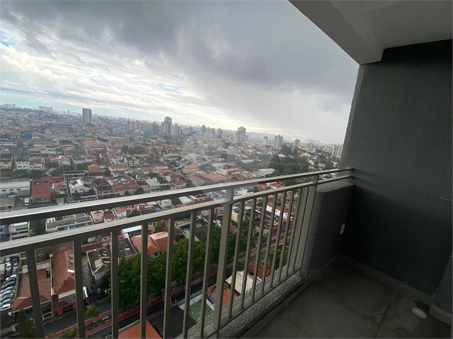 Apartamento à venda com 2 quartos, sendo 1 suíte,  em Vila Rosália, Guarulhos, SP