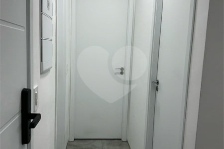 Apartamento à venda com 2 quartos, sendo 1 suíte,  no Centro, Mogi das Cruzes, SP