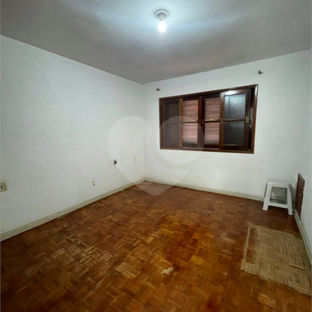 Sobrado à venda com 5 quartos, sendo 2 suítes,  em Vila Oliveira, Mogi das Cruzes, SP