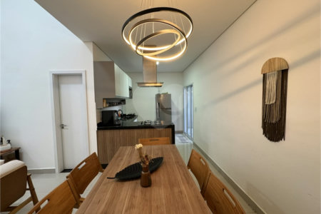 Casa à venda com 3 quartos, sendo 1 suíte, no condomínio Jardim Guarujá, Salto - SP
