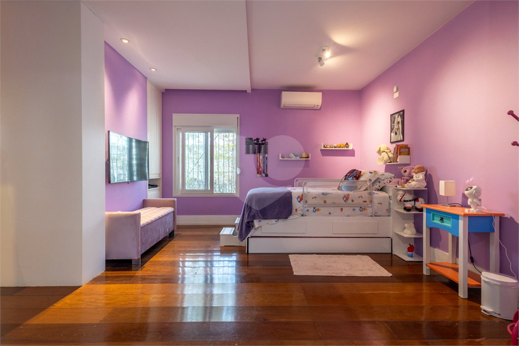 Casa à venda com 4 suítes em Jardim Guedala, São Paulo, SP