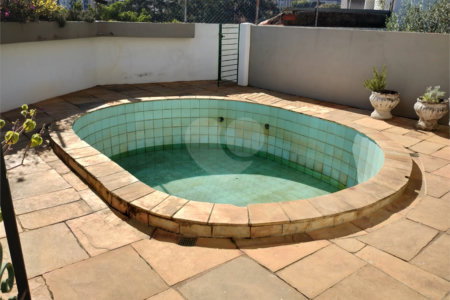 Casa de Vila à venda com 4 suítes em Jardim Londrina, São Paulo, SP