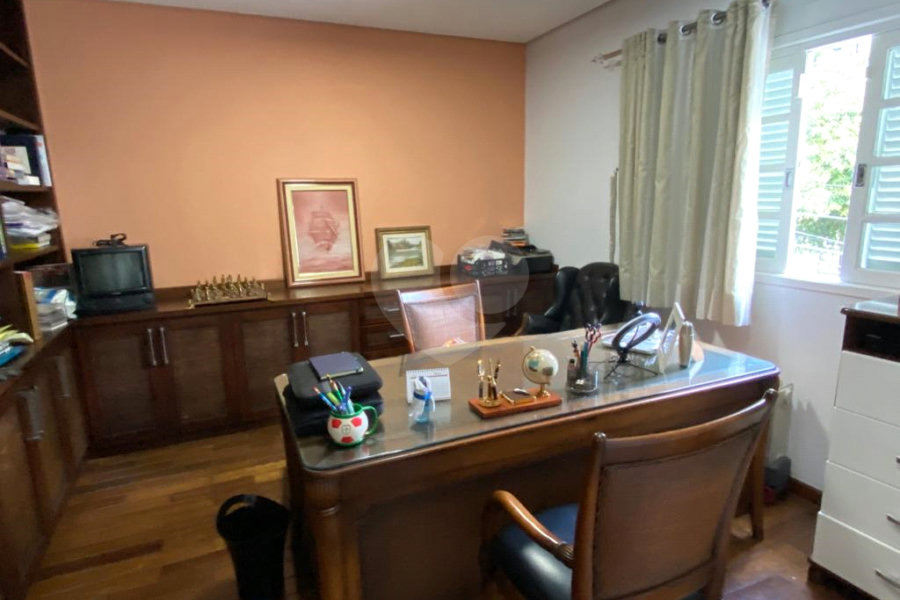 Sobrado à venda com 5 quartos, sendo 4 suítes, em Palmas do Tremembé, São Paulo, SP