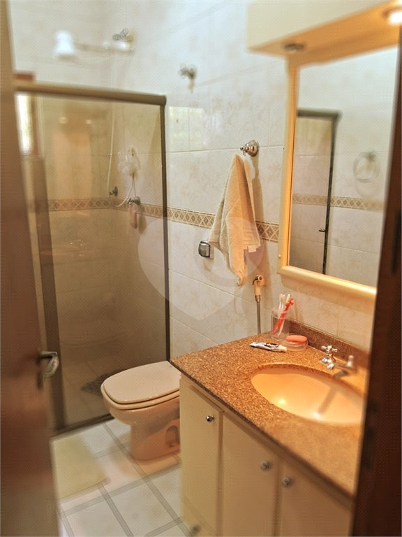 Casa à venda com 3 quartos, sendo 1 suíte, no condomínio Acmti - Colinas do Mosteiro, Terras de Itaici e Recanto dos Pássaros, Indaiatuba - SP