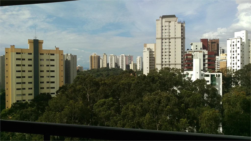 Apartamento à venda com 4 suítes em Vila Suzana, São Paulo, SP