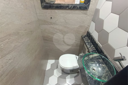 Casa de Vila à venda com 3 quartos, sendo 1 suíte, em Praça da Bandeira, Rio de Janeiro, RJ
