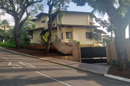 Casa à venda com 5 quartos, sendo 2 suítes, no condomínio Vinhas da Vista Alegre - Lado Sede, Vinhedo - SP