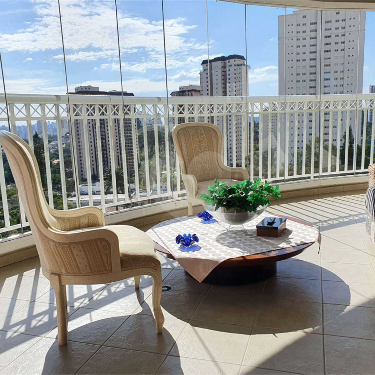 Apartamento à venda com 4 suítes em Jardim Marajoara, São Paulo, SP