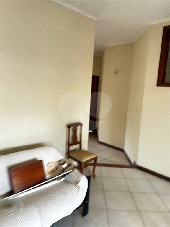 Sobrado para alugar com 4 quartos, sendo 2 suítes,  no Centro, Três Lagoas, MS