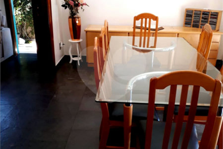 Casa à venda com 3 quartos, sendo 1 suíte, em Vila São Caetano, Sorocaba, SP