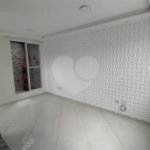 Casa à venda com 2 suítes no condomínio Residencial Pitangueiras, São Paulo - SP