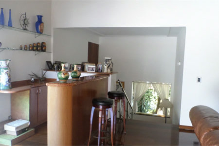 Sobrado à venda com 4 suítes em Recanto Impla, Carapicuíba, SP