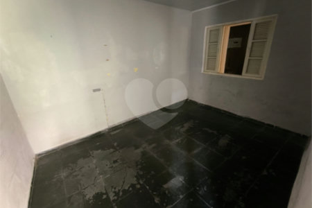 Casa à venda com 3 quartos em Jardim das Esmeraldas, São Paulo, SP