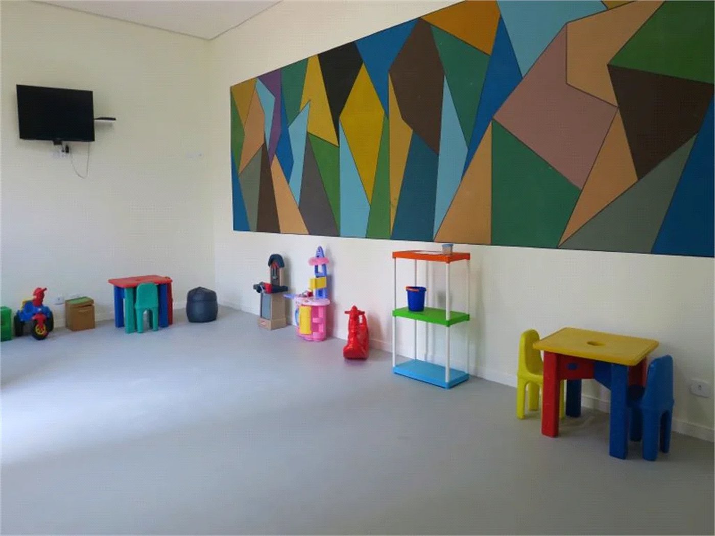 Apartamento à venda com 4 quartos, sendo 3 suítes, em Jardim Monte Kemel, São Paulo, SP
