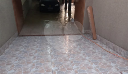 Sobrado à venda com 3 quartos em Jardim Peri, São Paulo, SP