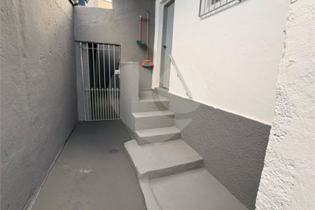 Casa Térrea à venda com 1 quarto em Vila Gustavo, São Paulo, SP