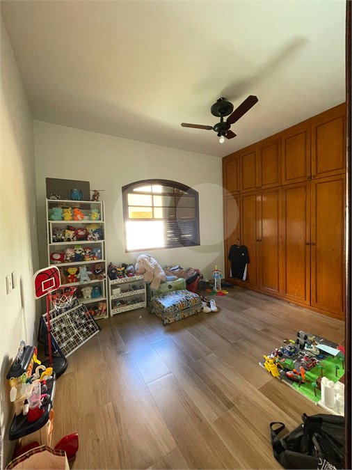 Casa Térrea à venda com 5 quartos, sendo 2 suítes, em Campo Grande, Rio de Janeiro, RJ