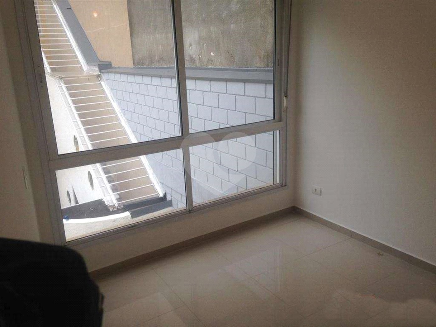Casa à venda com 3 quartos, sendo 1 suíte, no condomínio Residencial Vegas, São Paulo - SP